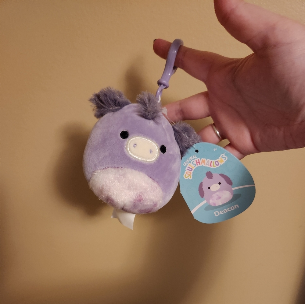 Deacon Squishmallow Clip